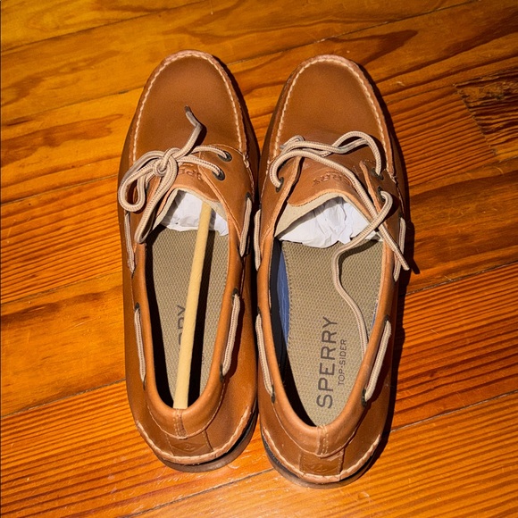 Men’s Sperry Boat Shoe - Picture 4 of 11